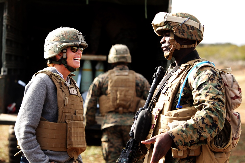 Paula Creamer visits Marines aboard Camp Pendleton