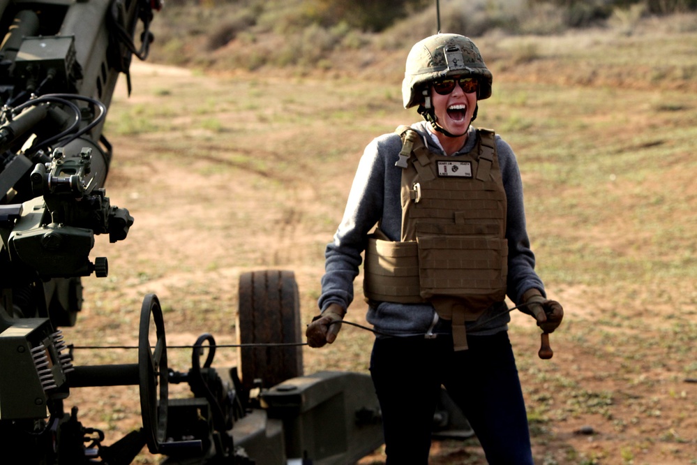 Paula Creamer visits Marines aboard Camp Pendleton