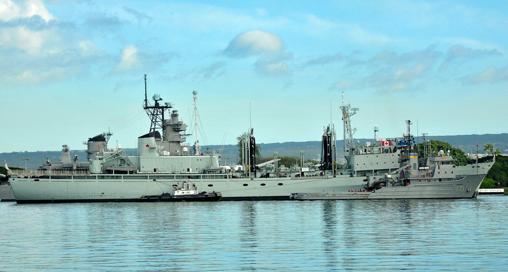 HMCS Protecteur arrives at Joint Base Pearl Harbor-Hickam