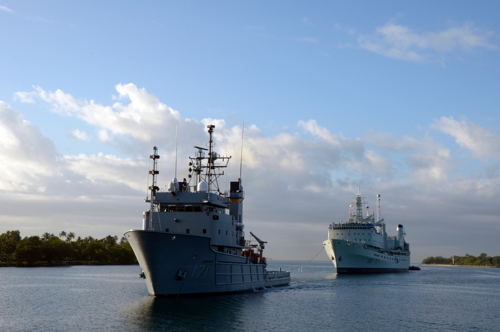 HMCS Protecteur arrives at Joint Base Pearl Harbor-Hickam