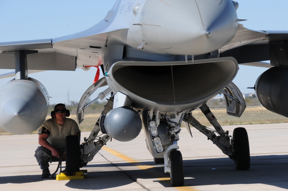 Flight operations prior to a familiarization flight