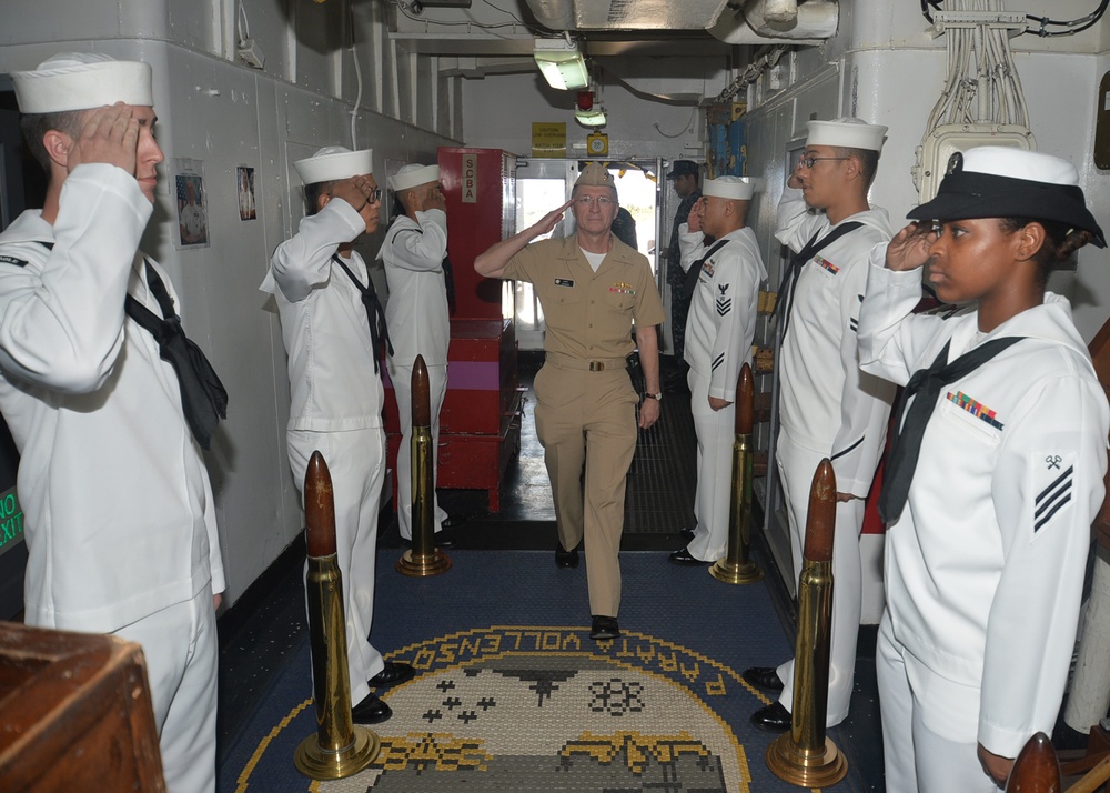 USS Frank Cable operations