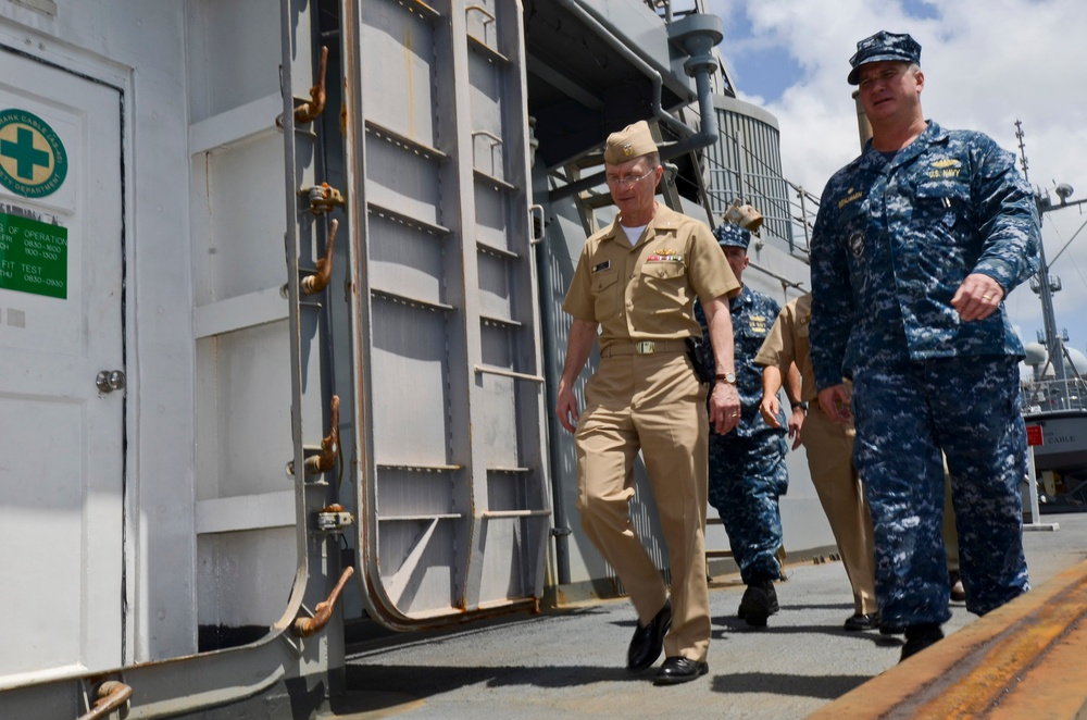 USS Frank Cable operations