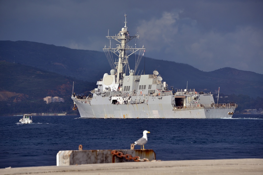 USS Truxtun departs Crete