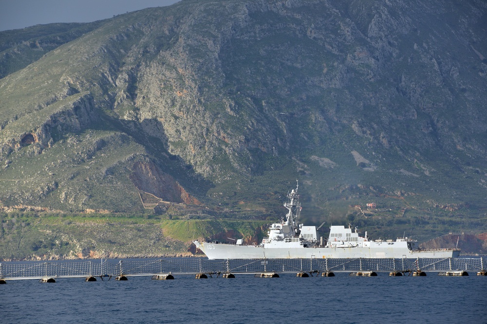 USS Truxtun departs Crete