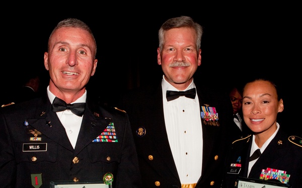 USCENTCOM, MARCENT troops receive awards during military appreciation banquet
