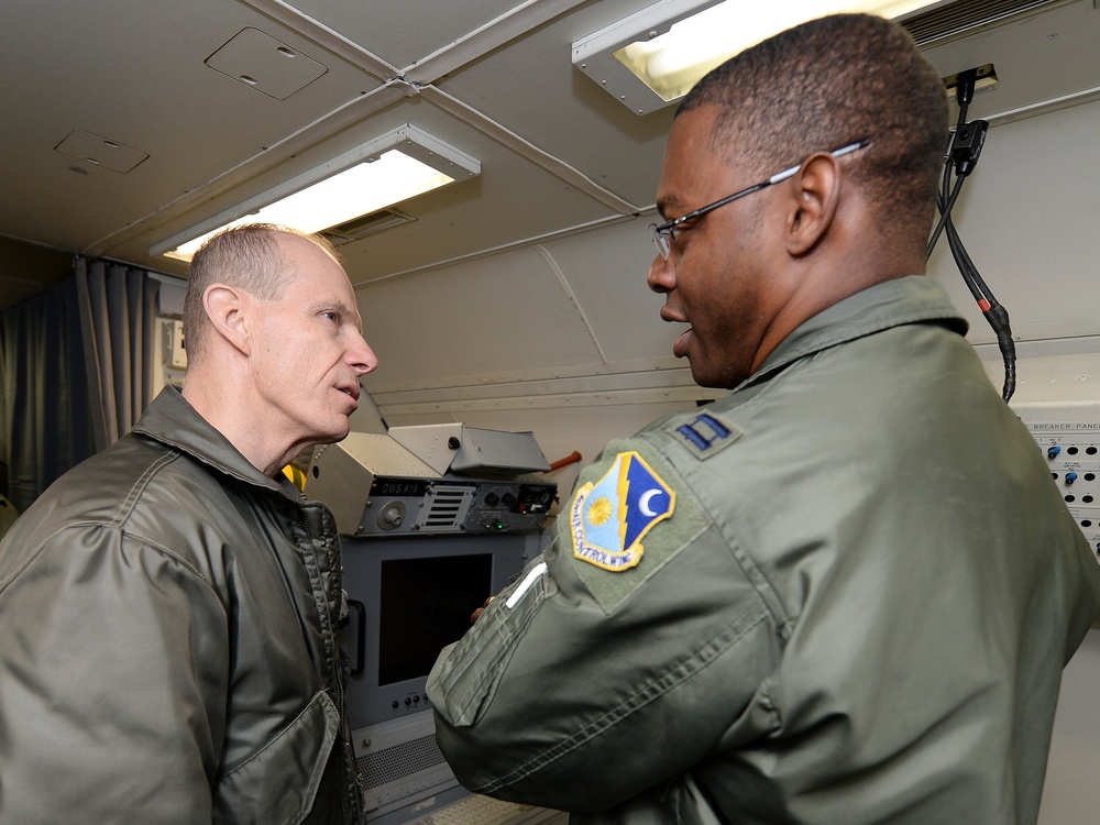 USSTRATCOM director of operations visits Team JSTARS