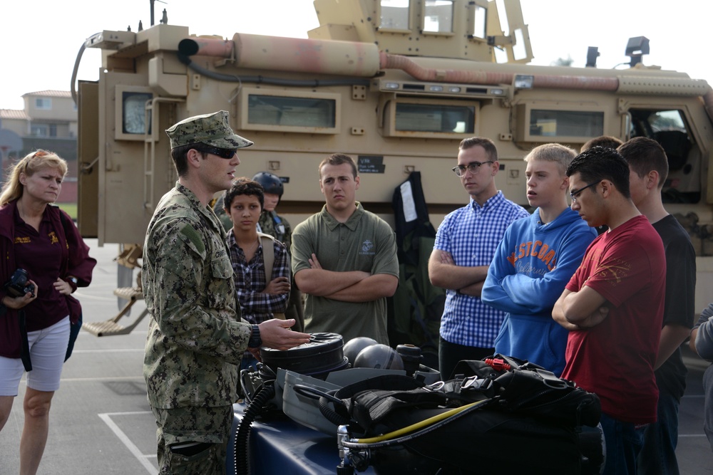 EODMU-3 visits local school