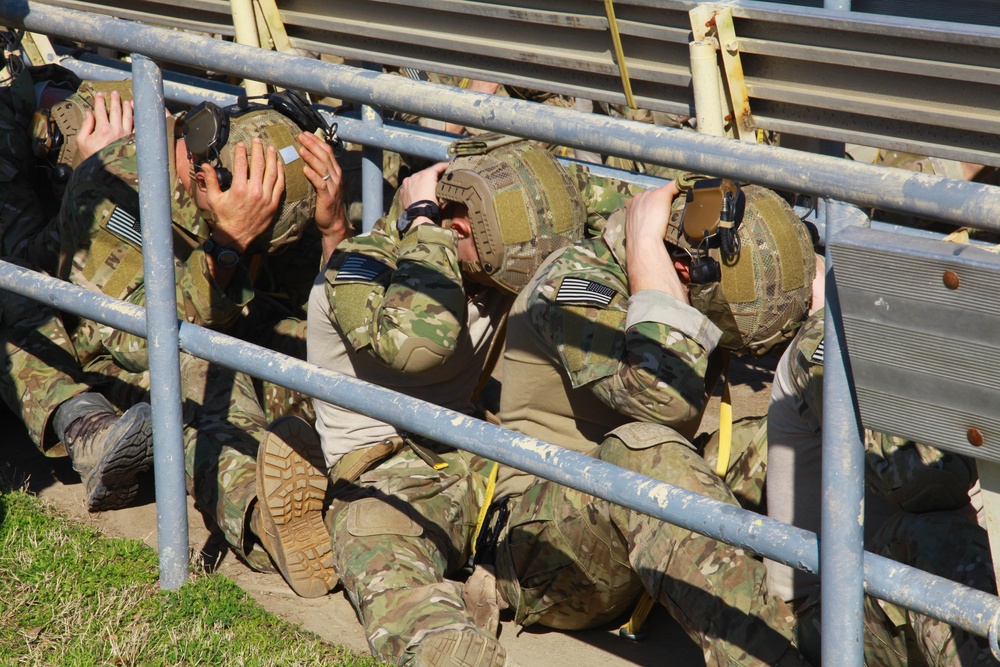 Army Rangers: sustained airborne training