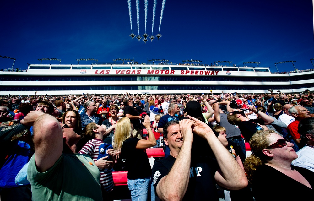 Kobalt Tools 400 fly-by