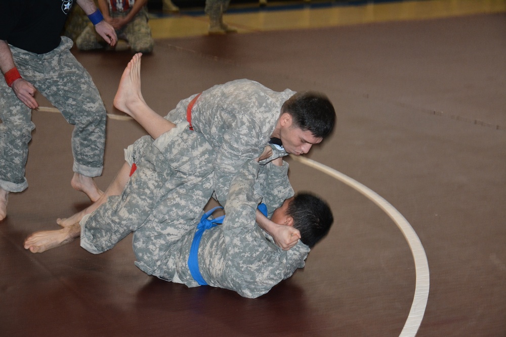 210th FA Brigade combatives team dinner and 2ID tournament