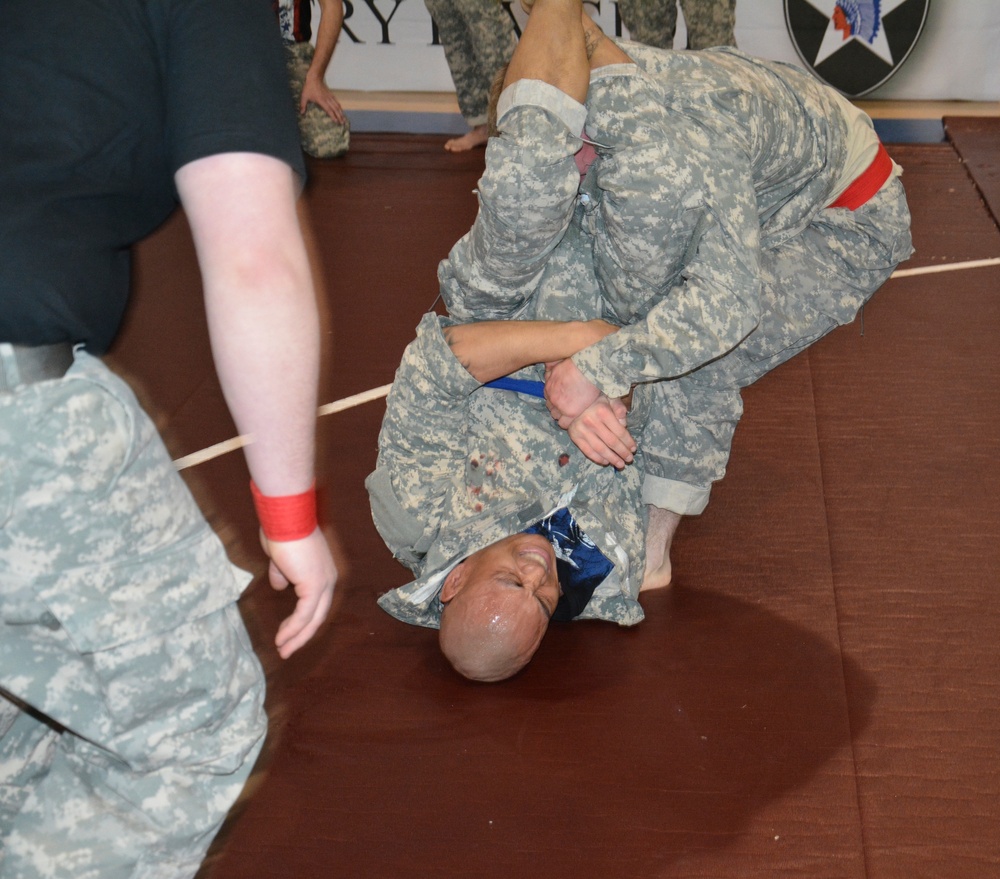 210th FA Brigade combatives team dinner and 2ID tournament