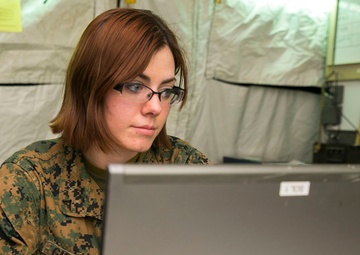 7th Communications Battalion wires up MEFEX 14