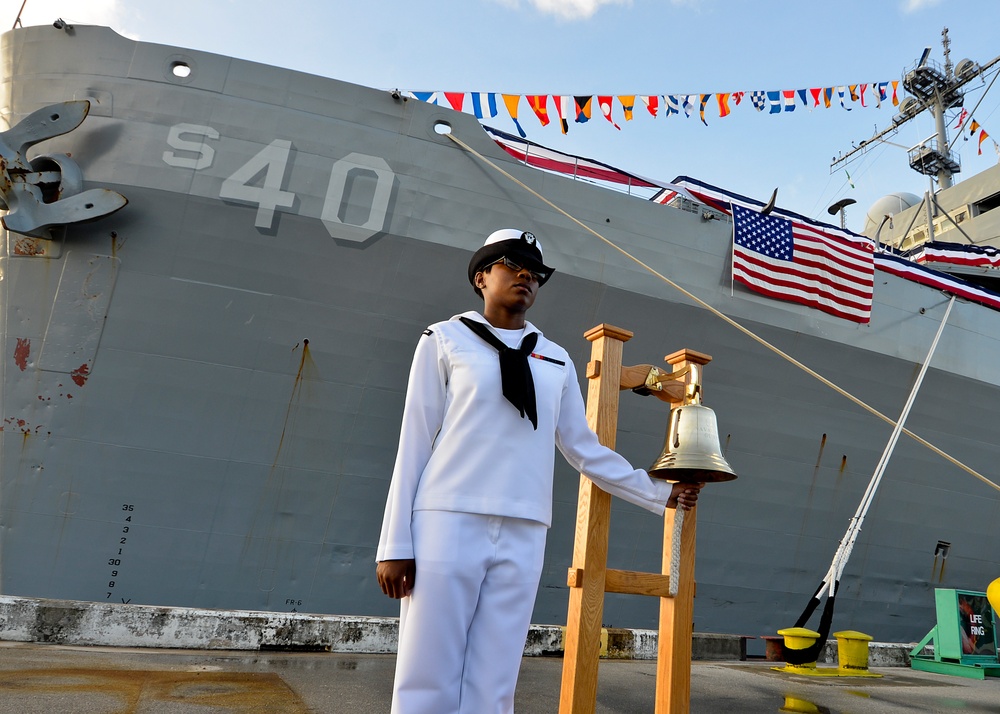 USS Frank Cable change of command