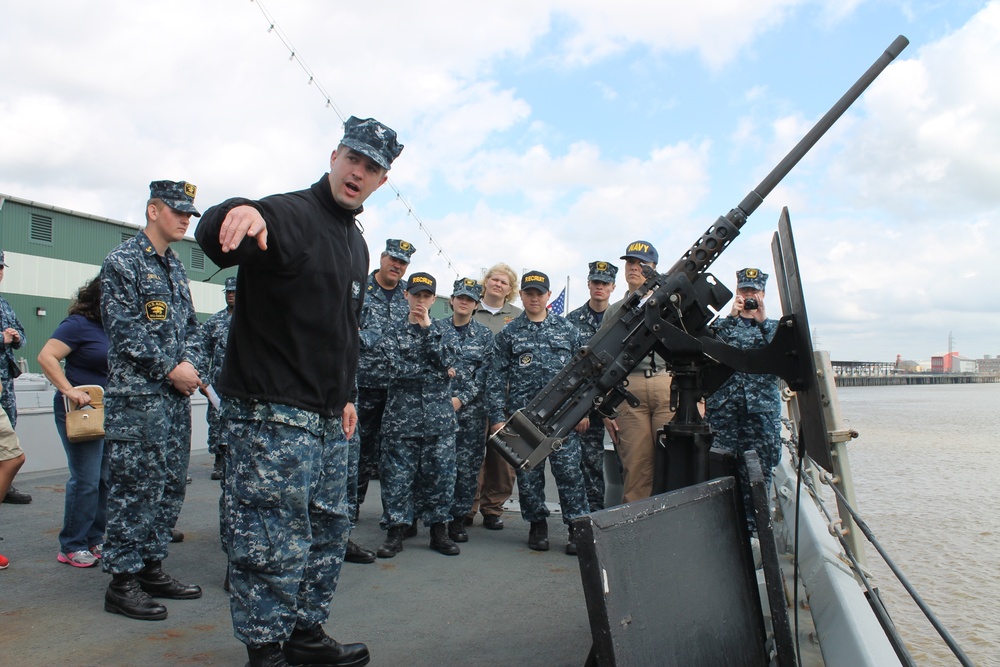 USS Mahan in New Orleans