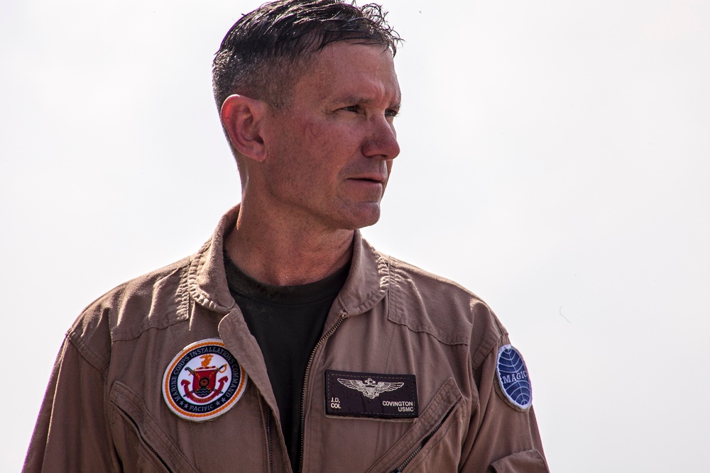 Marine pilot flies for final time following 30 years of service