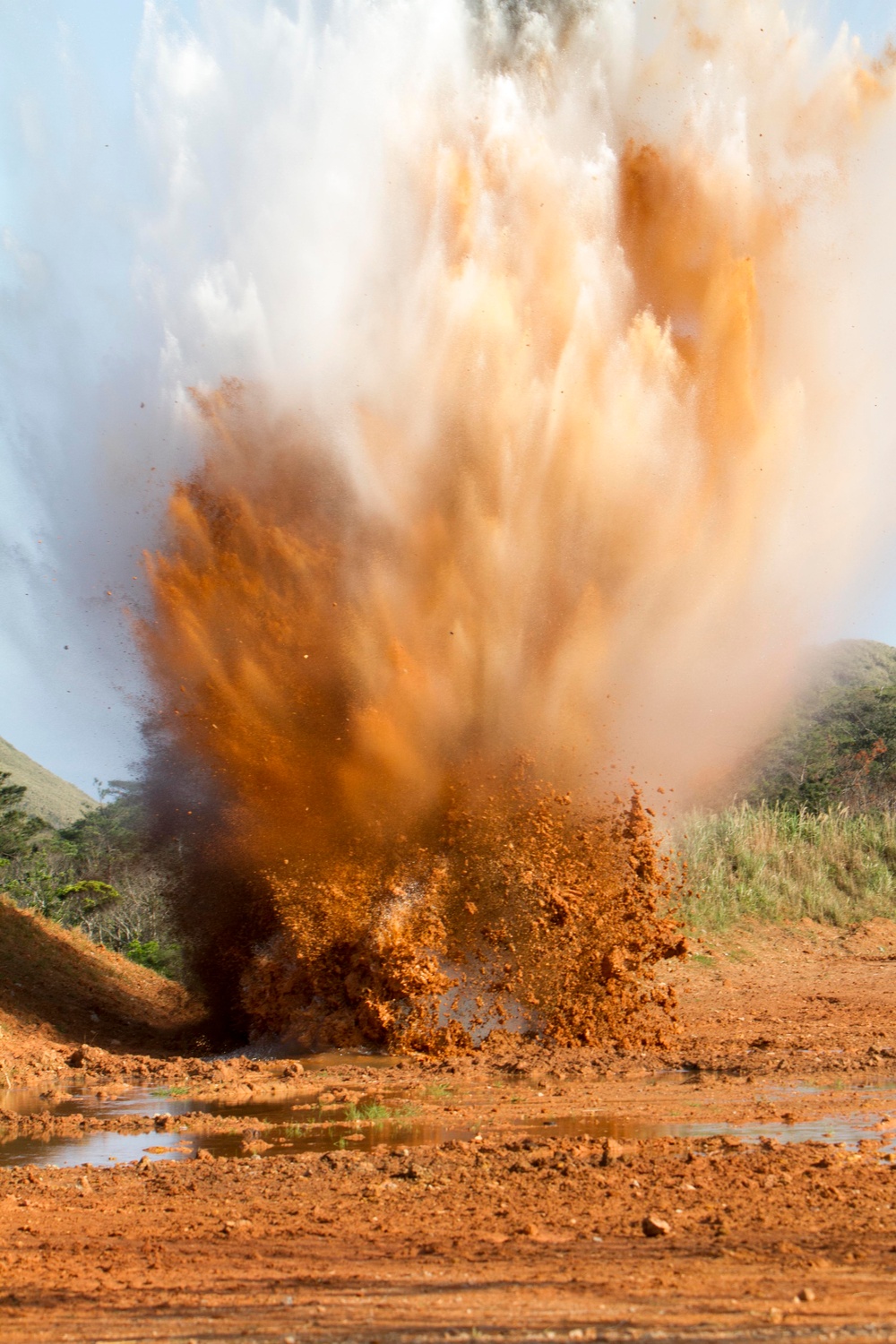 Demolitions course teaches basics of blasts