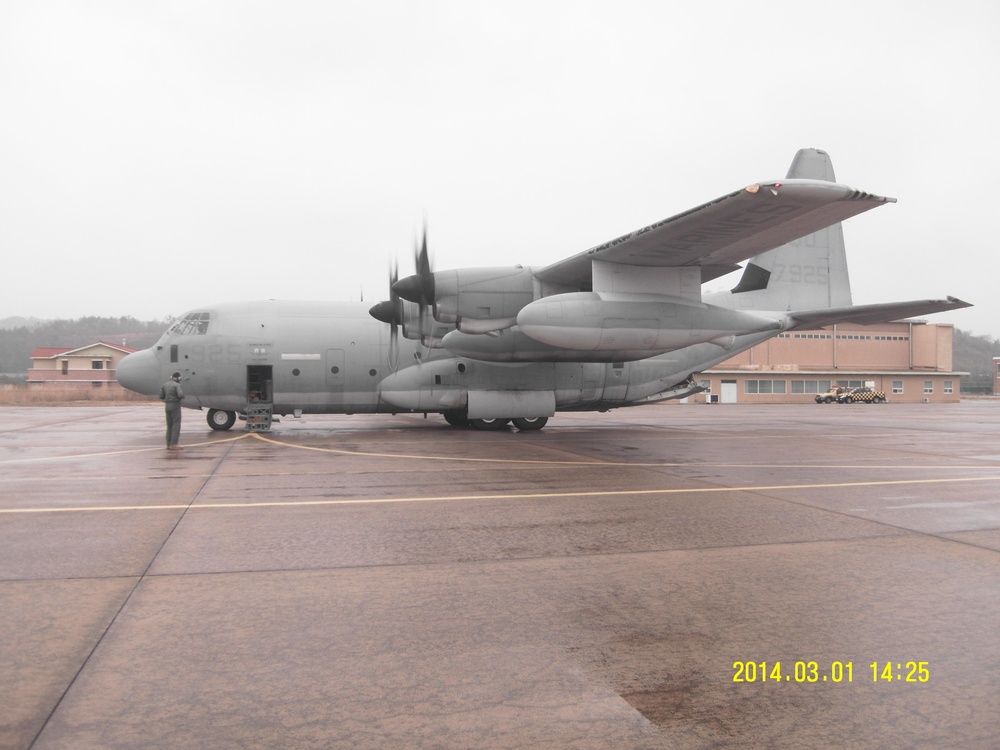 Marines utilize Korean Air Base, CLR-35 Marines arrive for exercise Freedom Banner