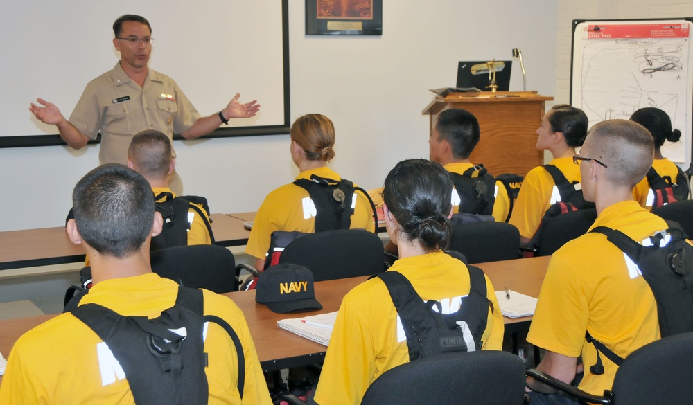 Rear Adm. David F. Steindl talks with freshmen Naval Reserve Officers Training Corps