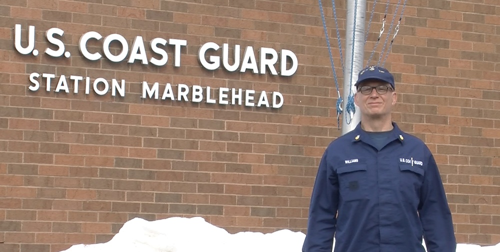 Ohio-based Coastguardsman named 2013 Coast Guard 9th District's Reserve Enlisted Person of the Year