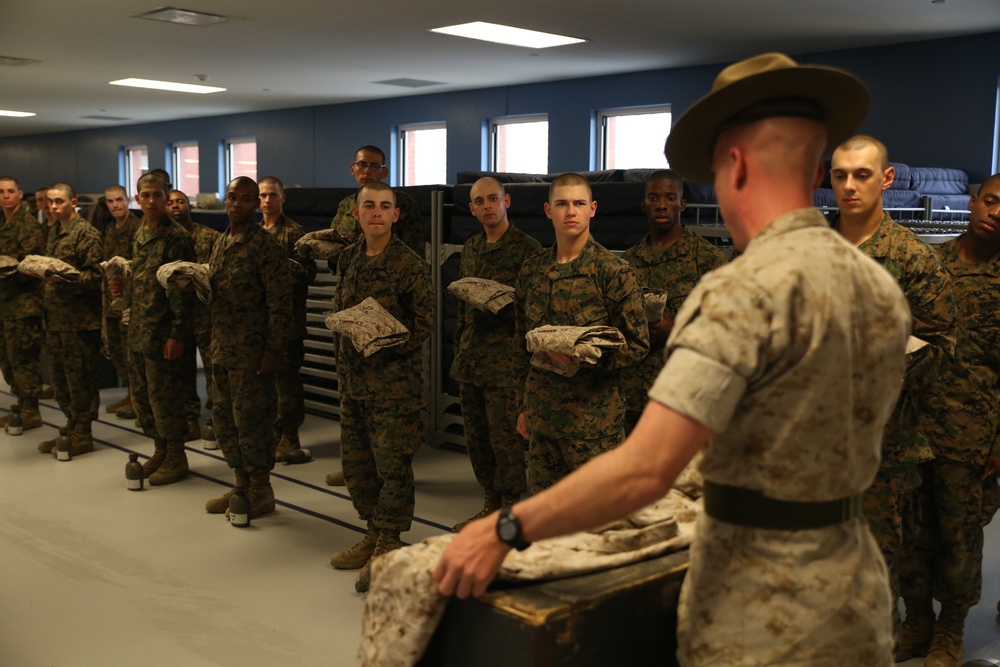 Photo Gallery: Rolling sleeves comes back to recruit training on Parris Island