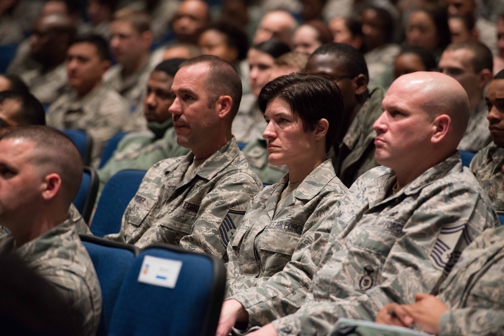 SEAC tours Air Combat Command