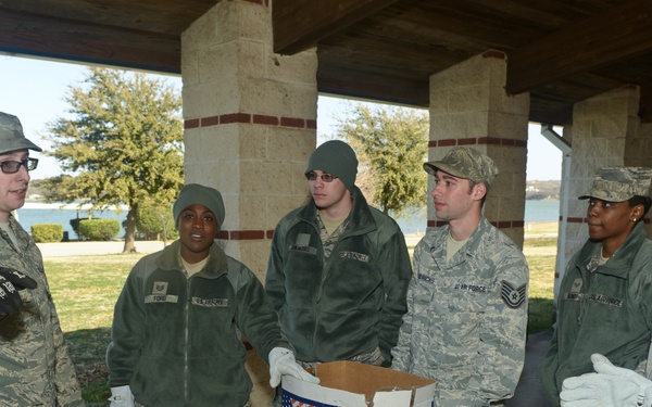 116th ACW Services Flight receives DRMK training from the 136th Airlift Wing