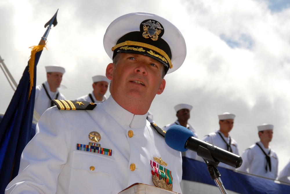 USS Crommelin change of command