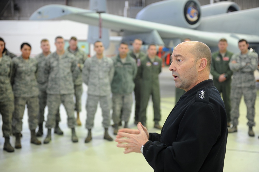 NATO supreme allied commander Europe visits Spangdahlem airmen