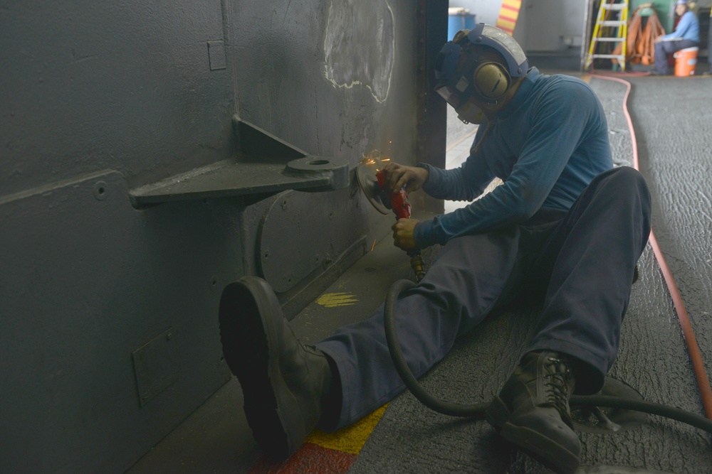 USS Harry S. Truman maintenance