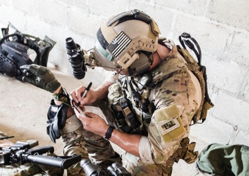 US and Belize conduct military exercise Fused Response 2014.