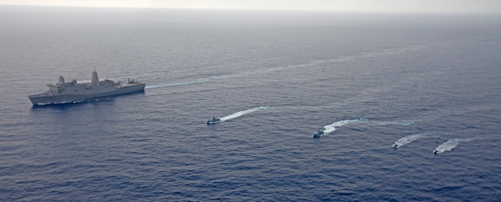 USS Mesa Verde performs exercise with Israeli Navy