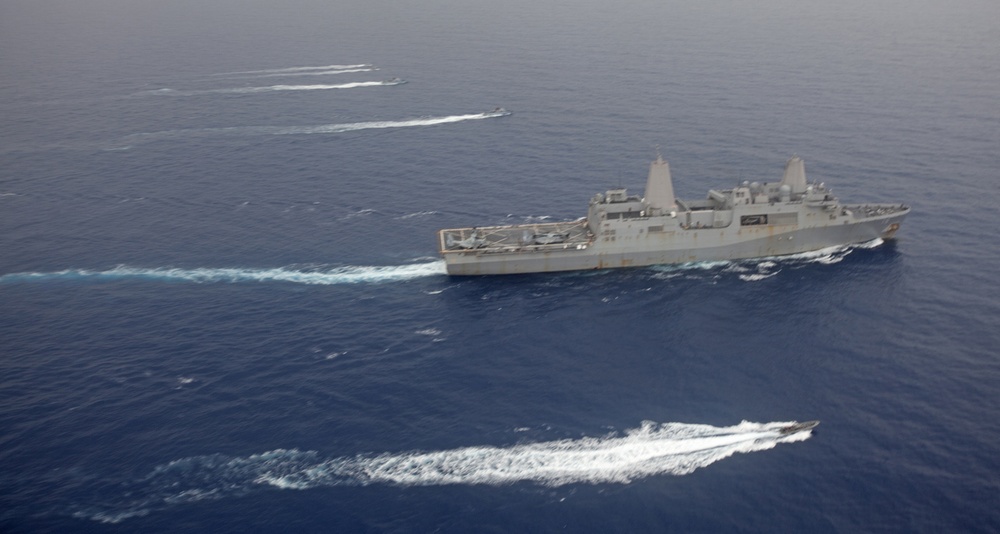 USS Mesa Verde performs exercise with Israeli Navy