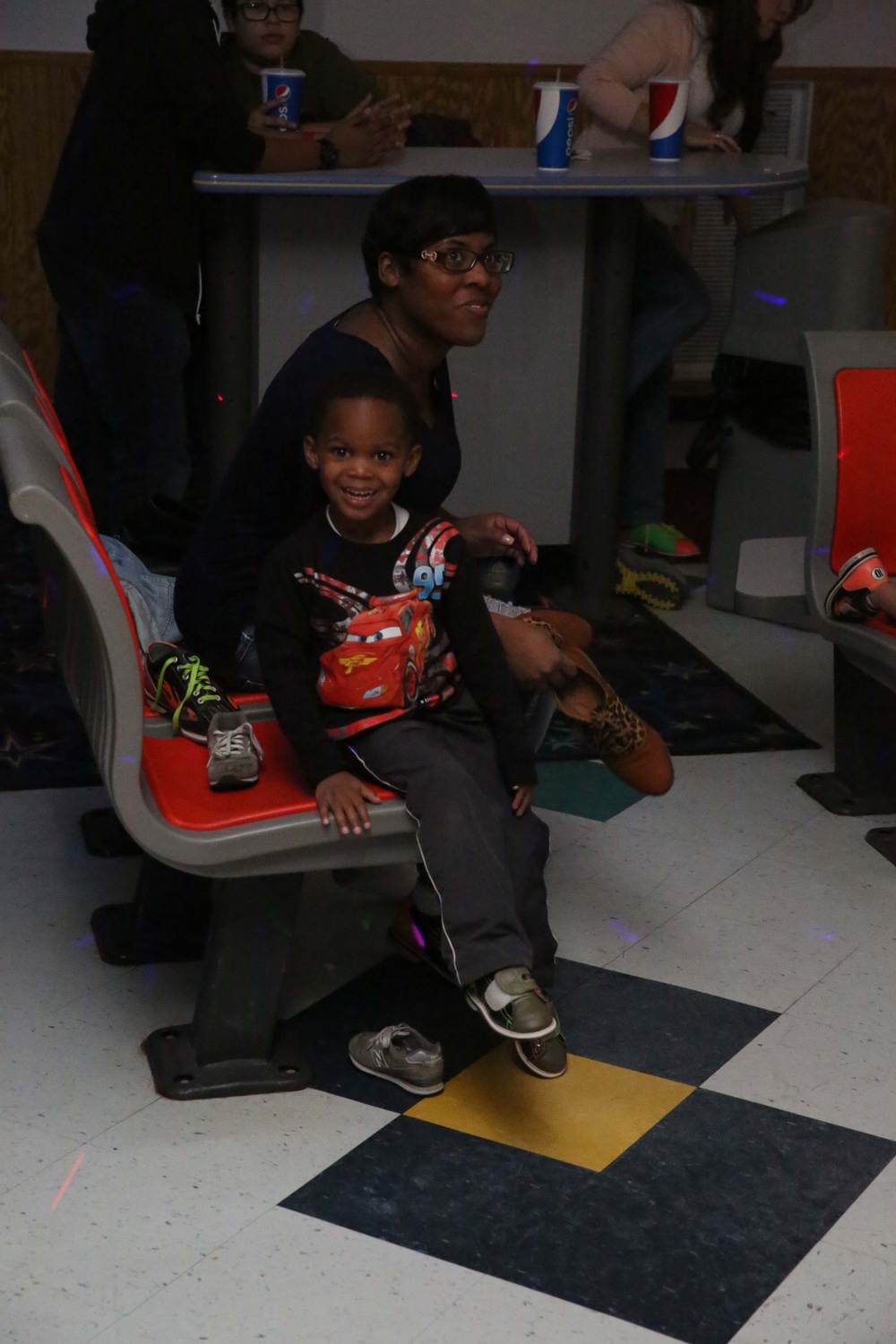 Quantico bowling center caters to families