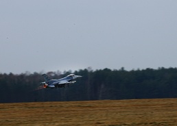 US begins training sorties in Poland