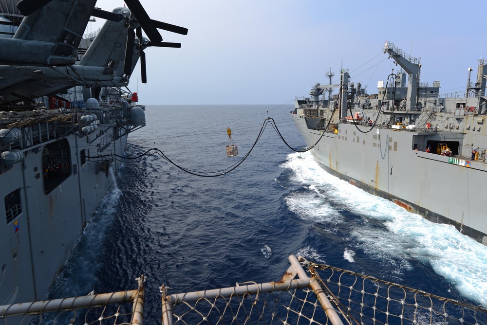 USS Bonhomme Richard replenishment