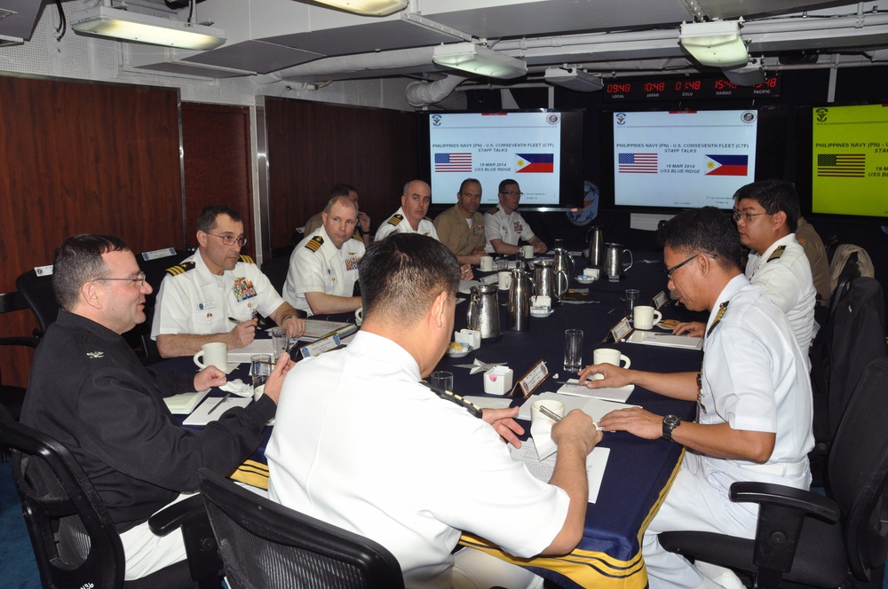 7th Fleet and Philippine navy leaders share ideas during 'Staff Talks'