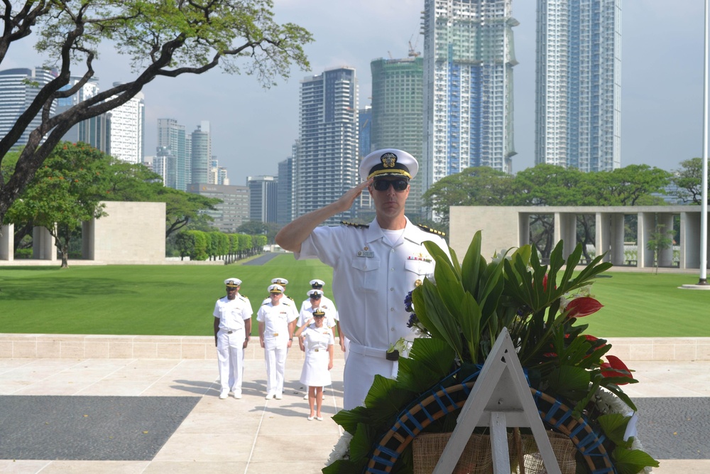 Cowpens sailors pay homage at Manila American Cemetery