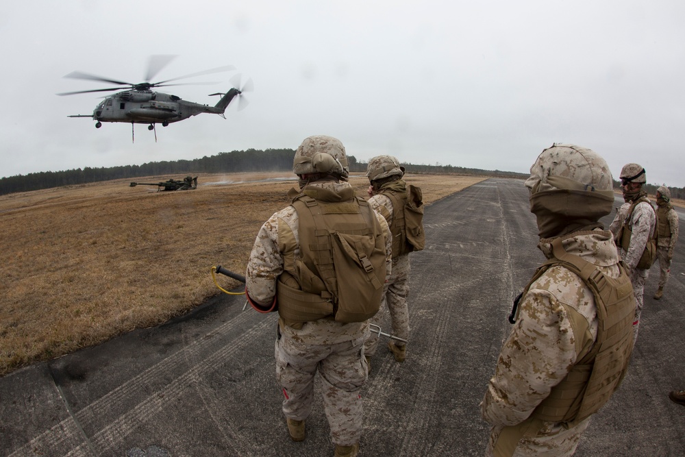 Artillery in the air: Landing support specialists test lift capabilities