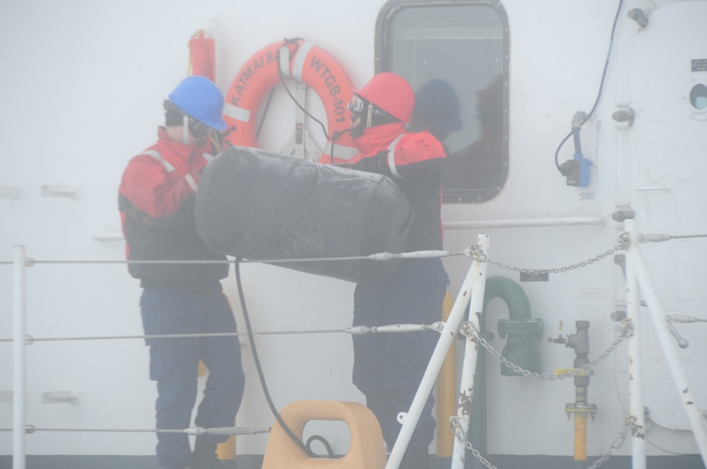 Coast Guard cutters pass through Soo Locks