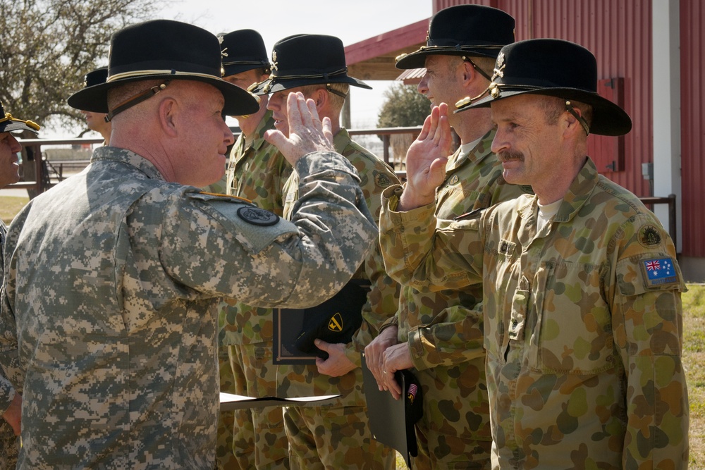 1st Cavalry Division commanding general salutes Australian partners
