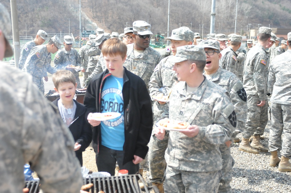 210th FA Brigade chaplains host barbecue
