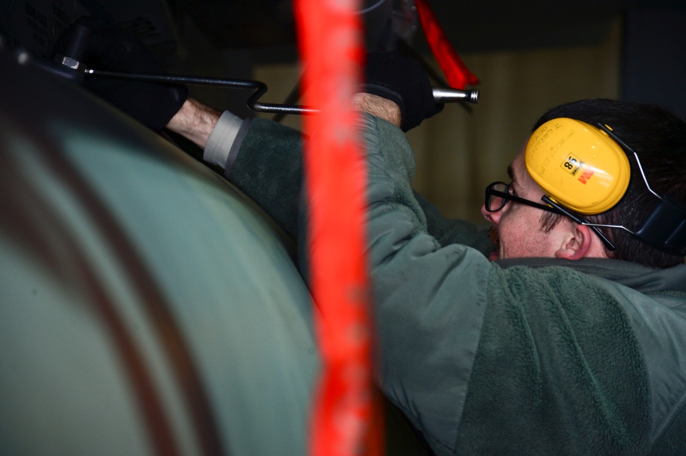 Liberty airmen lock ‘n load Eagles for BAP