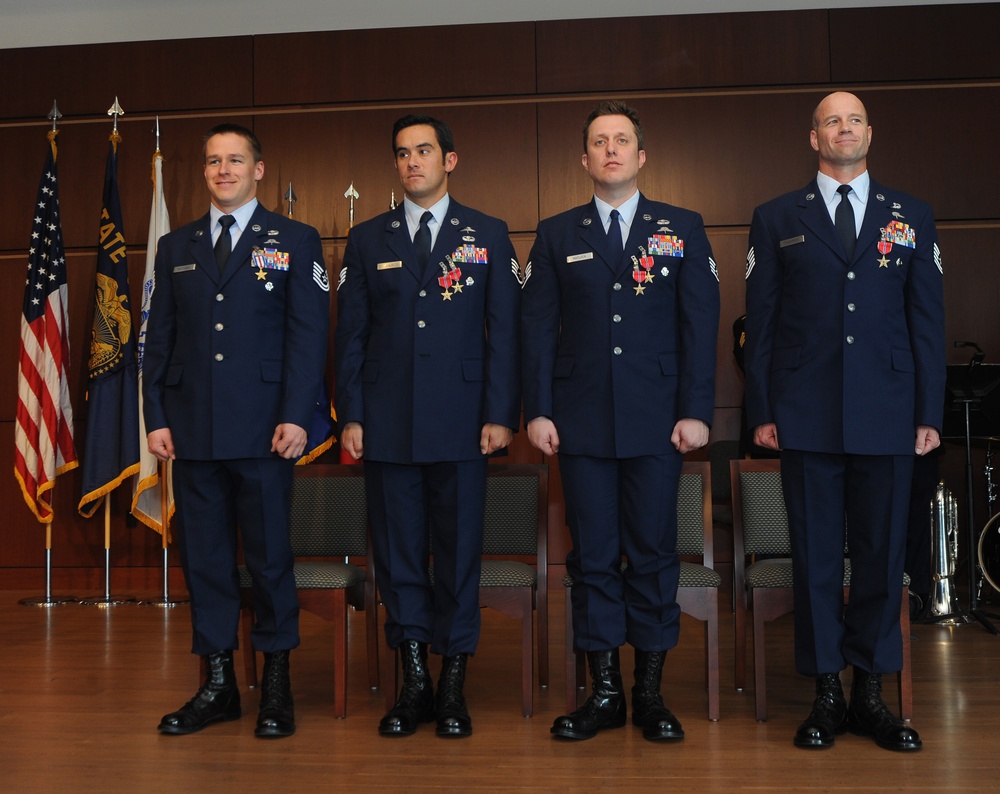 Oregon National Guard airmen receive Silver Star, Bronze Stars