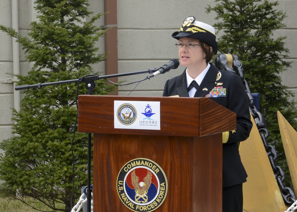 Commander, Naval Forces Korea honors fallen Korean sailors during special ceremony