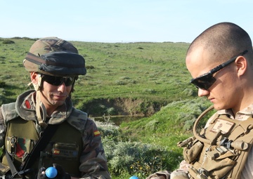 US, Spanish Marines train together in Sierra del Retin