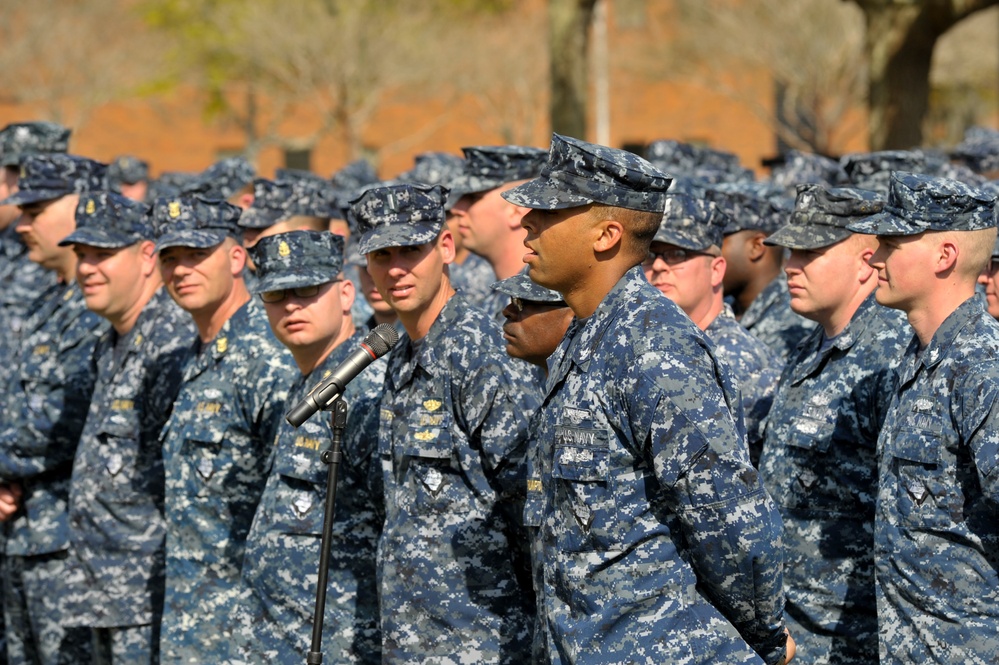 SECNAV visits NSB Kings Bay