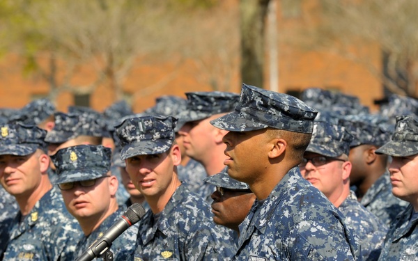 SECNAV visits NSB Kings Bay