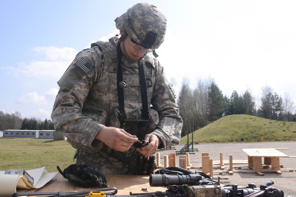 503rd Infantry Regiment, 173rd Infantry Brigade Combat Team (Airborne) live fire excercise