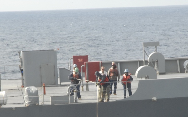 USS Cole replenishment